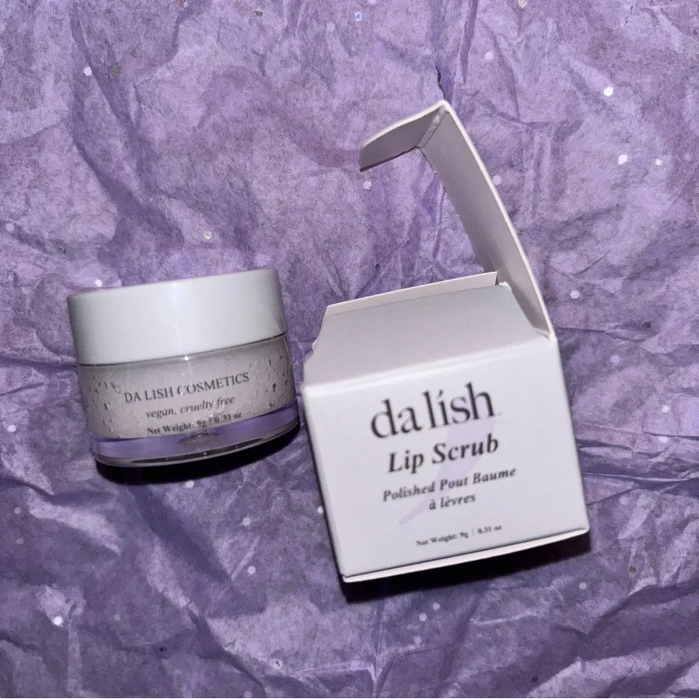 💝NIB Da Lish Lip Scrub💝